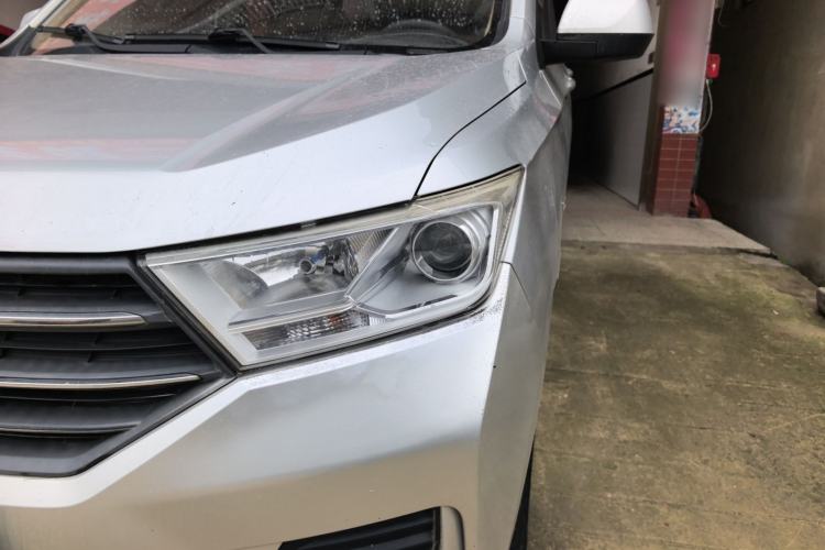 Used Wuling Hongguang 2019 1.5L S Comfort Edition China VI LAR
