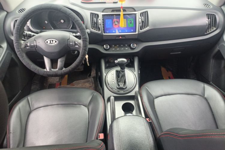 Used Kia Sportage R 2012 2.0L Automatic Two-Wheel Drive GL Trim Center Console