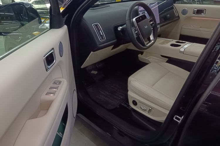 Used Li Auto L6 2024 Pro Model
