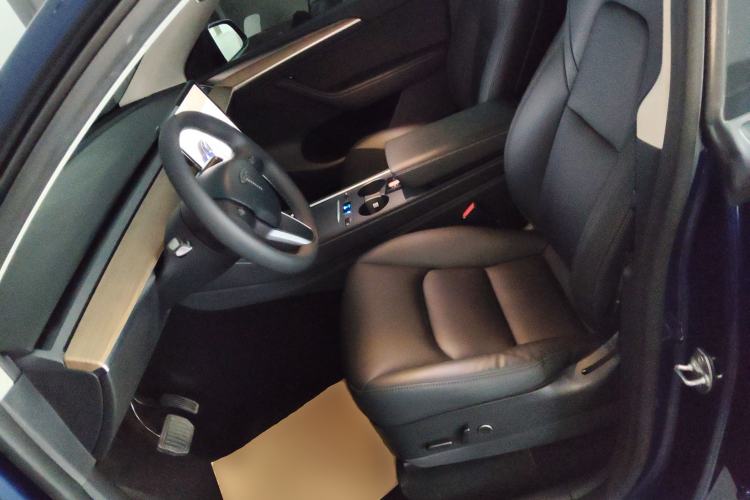 Used Tesla Model Y 2021 Long-Range All-Wheel-Drive Version 3D7