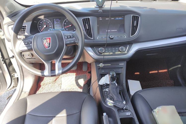 Used Roewe 360 2018 PLUS 1.5L Automatic Luxury Edition Center Console