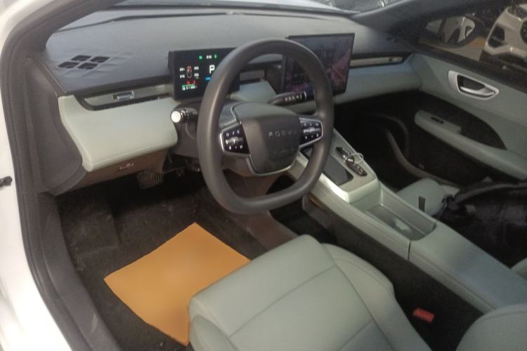 Used Roewe D6 2025 450km Deluxe Edition
