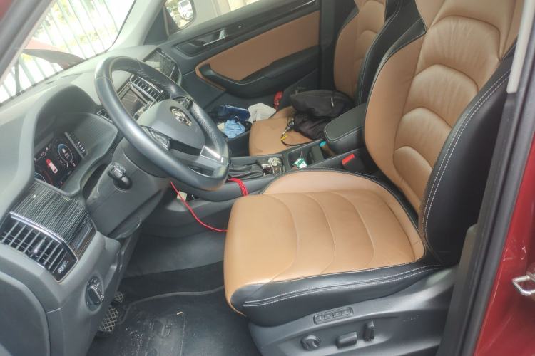 Used Skoda Kodiaq 2019 Facelifted TSI330 5-Seater Two-Wheel-Drive Luxury Enjoyment Edition China V Emission Standard
