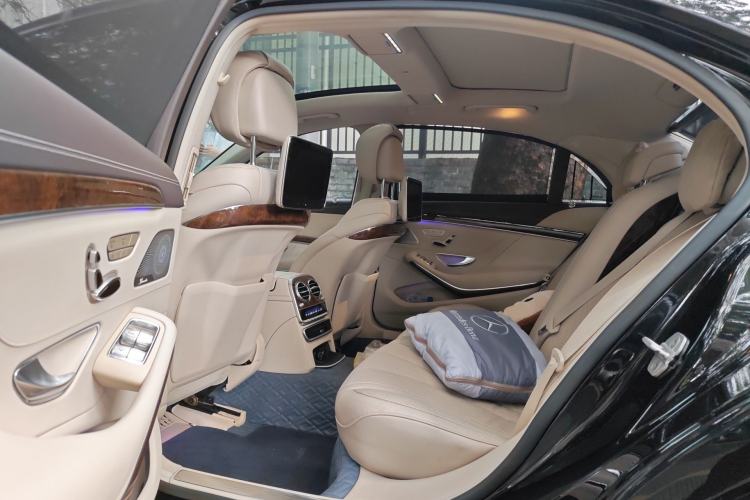 Used Mercedes-Benz S-Class 2014 S 320 L Luxury Model Left Rear Seat