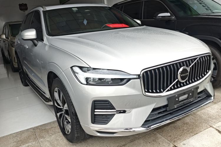Used Volvo XC60 2023 B5 4x4 Smart Luxury Edition
