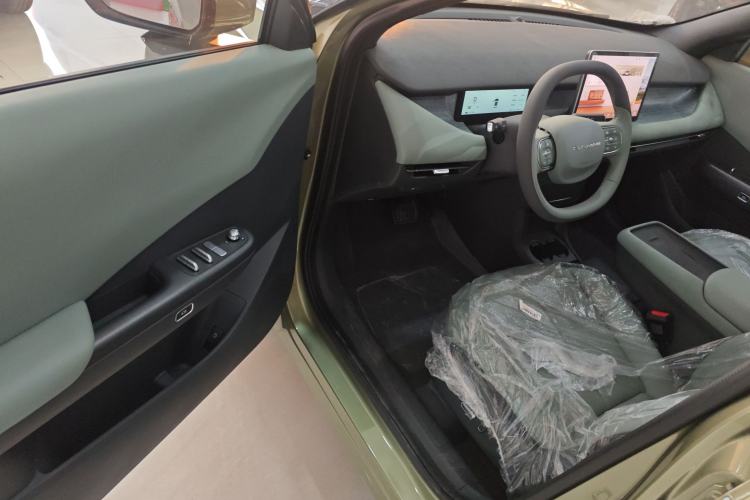 Used Dongfeng NAMMI 06 2025 401 Pro
