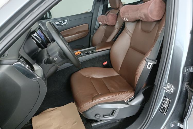 Used Volvo XC60 2021 T5 4x4 Smart Luxury Edition