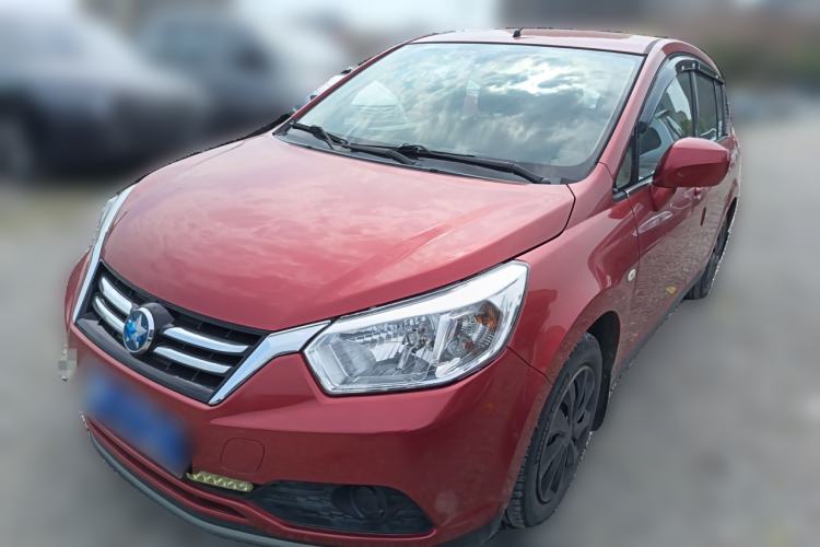 Used Venucia R50 2015 1.6L Automatic Fashion Edition