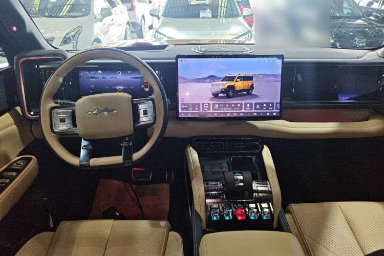 Used Formula Leopard 5 2023 Navigator Edition
