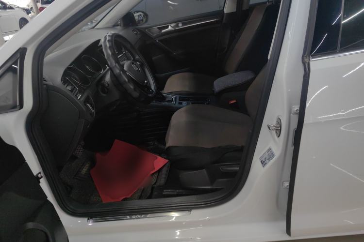 Used Volkswagen Golf 2017 230TSI Automatic Comfort Edition – Celebrating Milestone of One Million Units