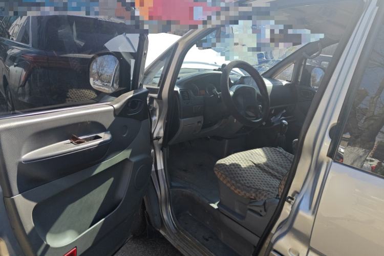 Used FORTHING Lingzhi 2013 M3 1.6L 7-Seater Comfort Model
