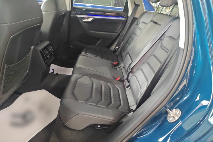 Used Volkswagen Touareg 2021 3.0 TSI Luxury Edition Black Diamond Sport Package Left Rear Seat