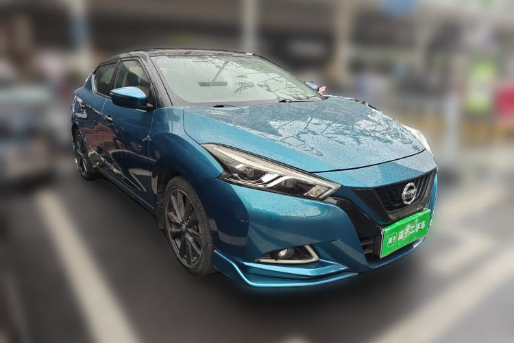 Used Nissan Lannia 2016 1.6L CVT Smart Cool Edition Front Right 45 Deg