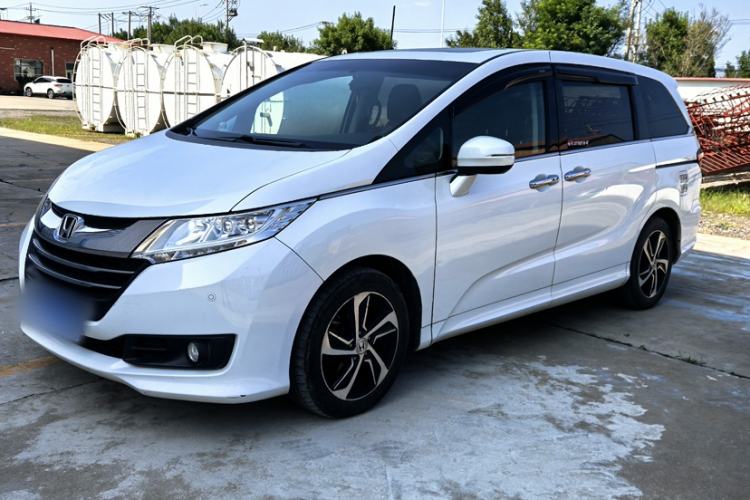 Used Honda Odyssey 2015 Updated Version 2.4L Smart Edition