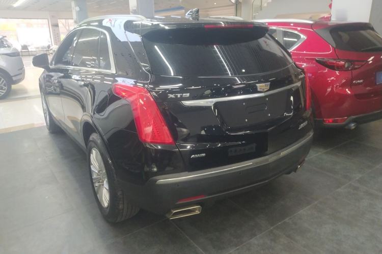 Used Cadillac XT5 2018 28E Four-Wheel Drive Tech Version