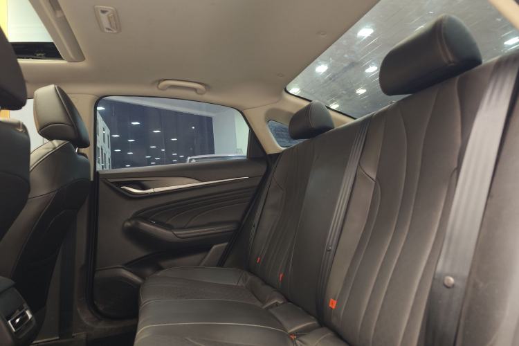 Used CHANGAN Eado 2021 PLUS 1.6L GDI CVT Luxury Model
