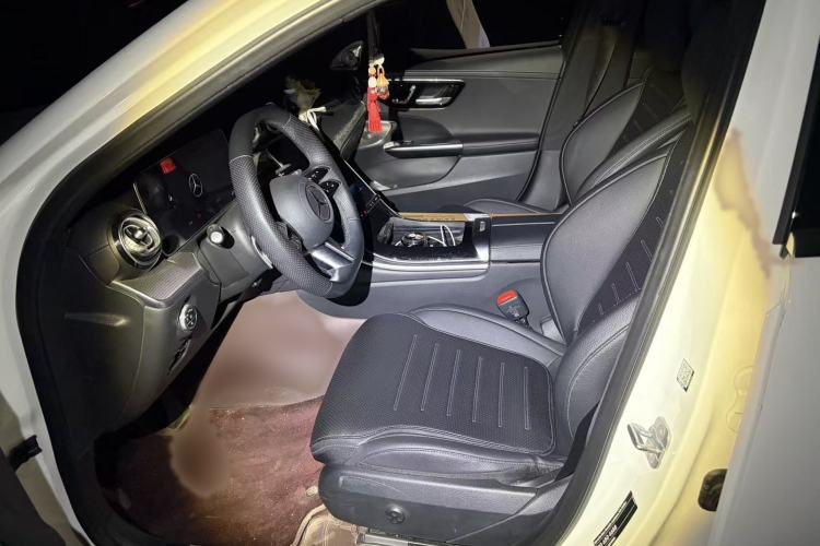 Used Mercedes-Benz C-Class 2024 C 260 L Sport Edition Interior 3