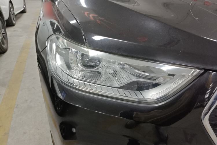 Used Haval H2 2017 Blue Label 1.5T Automatic Two-Wheel Drive Luxury Model Right Front Headlight