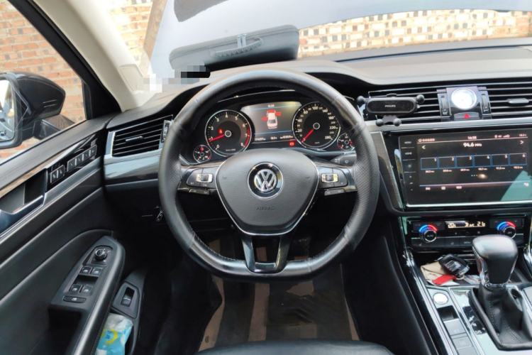 Used Volkswagen Phideon 2019 380TSI Two-Wheel Drive Business Edition China VI Standard