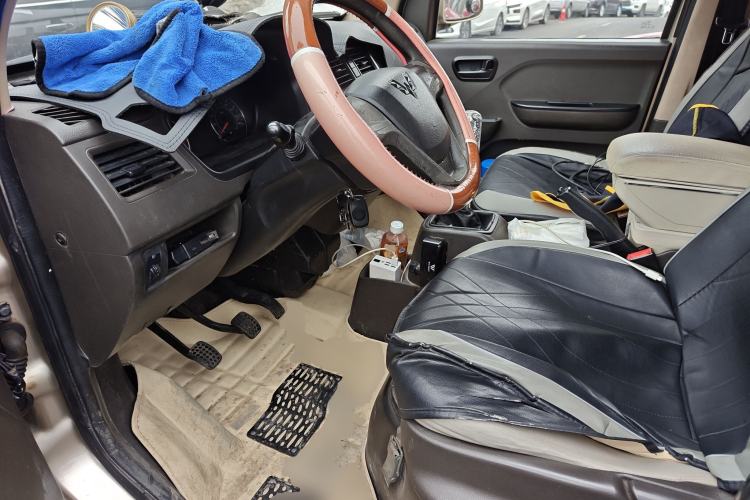 Used Wuling Rongguang 2014 1.2L S Base Model