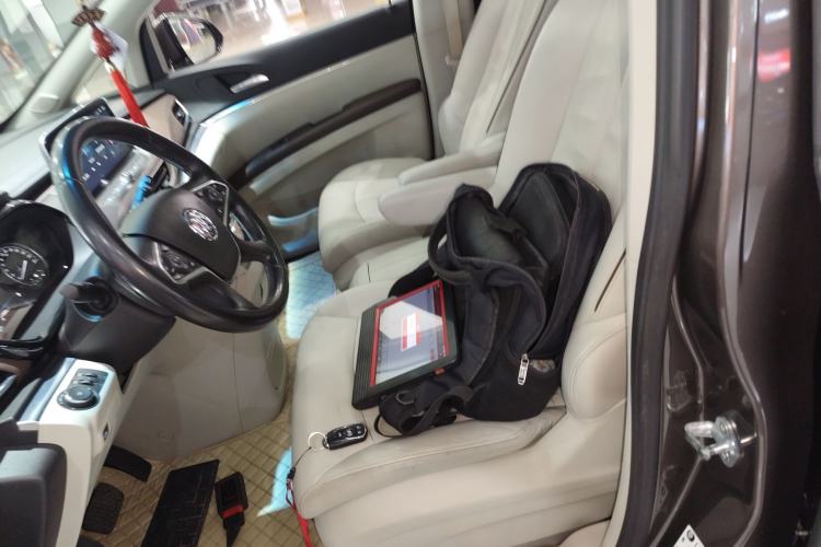 Used Buick GL8 2021 Land Cruiser Executive Class 652T Luxury Model
