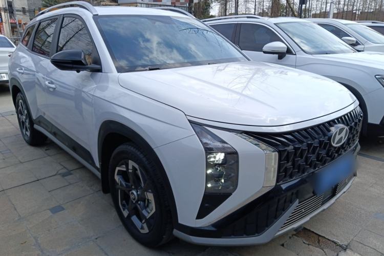 Used Hyundai ix35 2023 Musso 2.0L Deluxe Edition DLX
