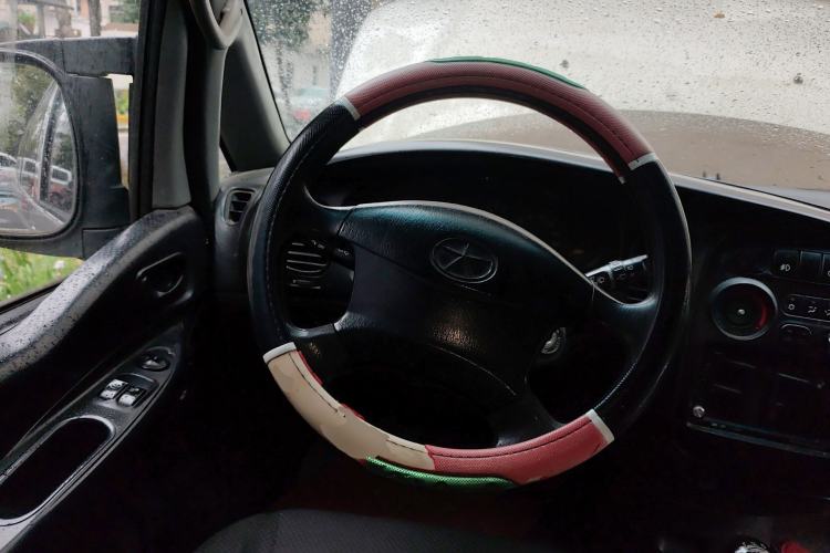 Used JAC Group Refine 2012 1.8L Shuttle Long-Wheelbase Standard Version