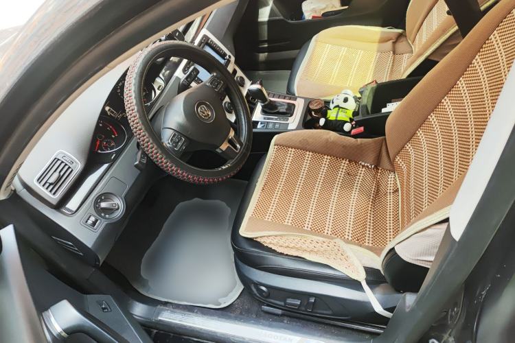 Used Volkswagen Magotan 2013 1.8TSI Luxury Model Left Front Seat