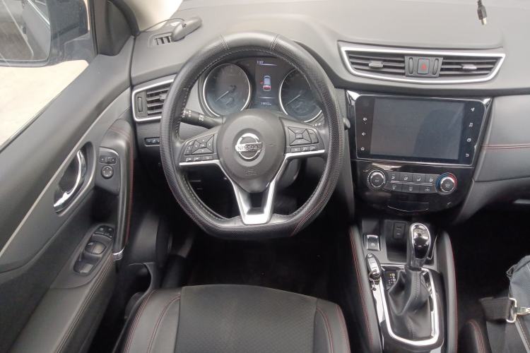 Used Nissan Qashqai 2019 2.0L CVT Luxury Edition Steering Wheel