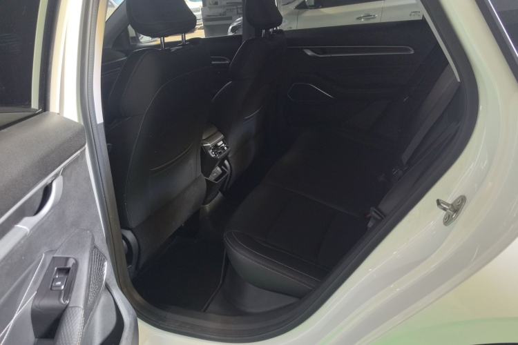 Used Geely Auto Emgrand 2022 4th Generation 1.5L CVT Luxury Model
