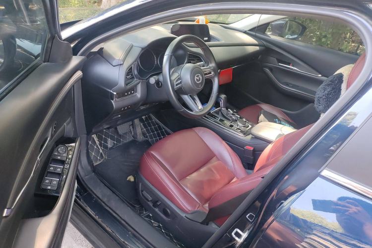 Used Mazda CX-30 2022 2.0L Automatic Jiayue Black Edition
