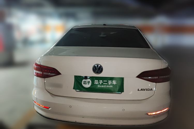 Used Volkswagen Lavida 2019 1.5L Automatic Fashion Edition China VI
