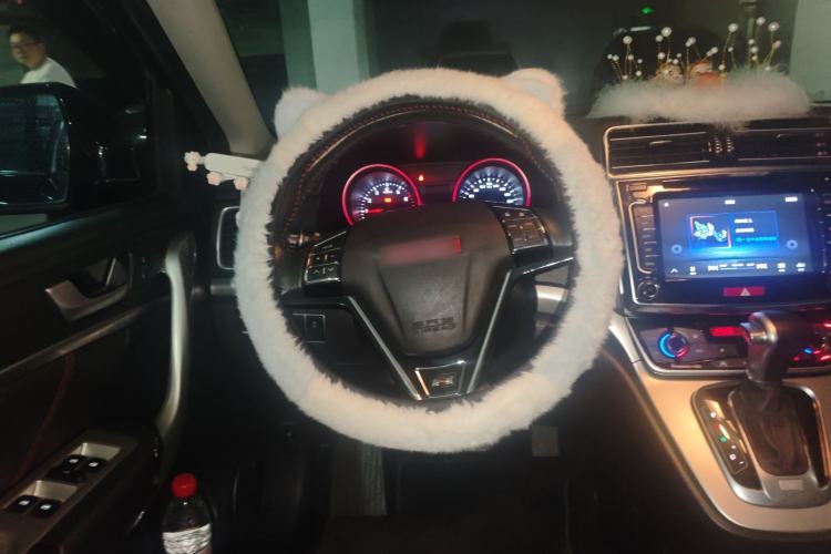 Used Haval H6 2015 Sport Edition 1.5T Automatic Two-Wheel Drive Luxury Model
