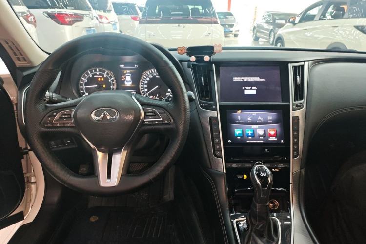 Used Infiniti Q50L 2018 2.0T Enjoyment Edition China V standard