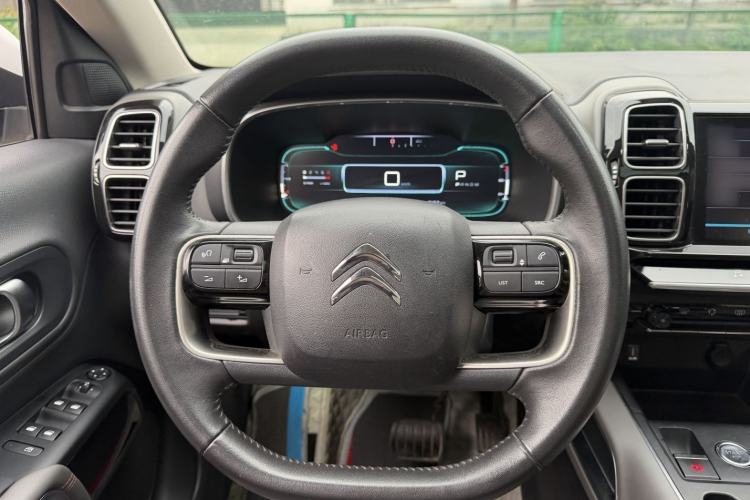 Used Citroen C5 AIRCROSS 2017 350THP Fashion Edition Interior 2