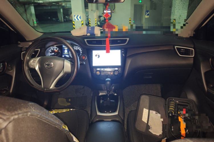 Used Nissan X-Trail 2014 2.0L CVT Comfort Edition 2WD Center Console