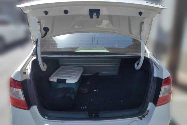 Used Skoda Rapid 2015 1.6L Automatic Smart Selection Model