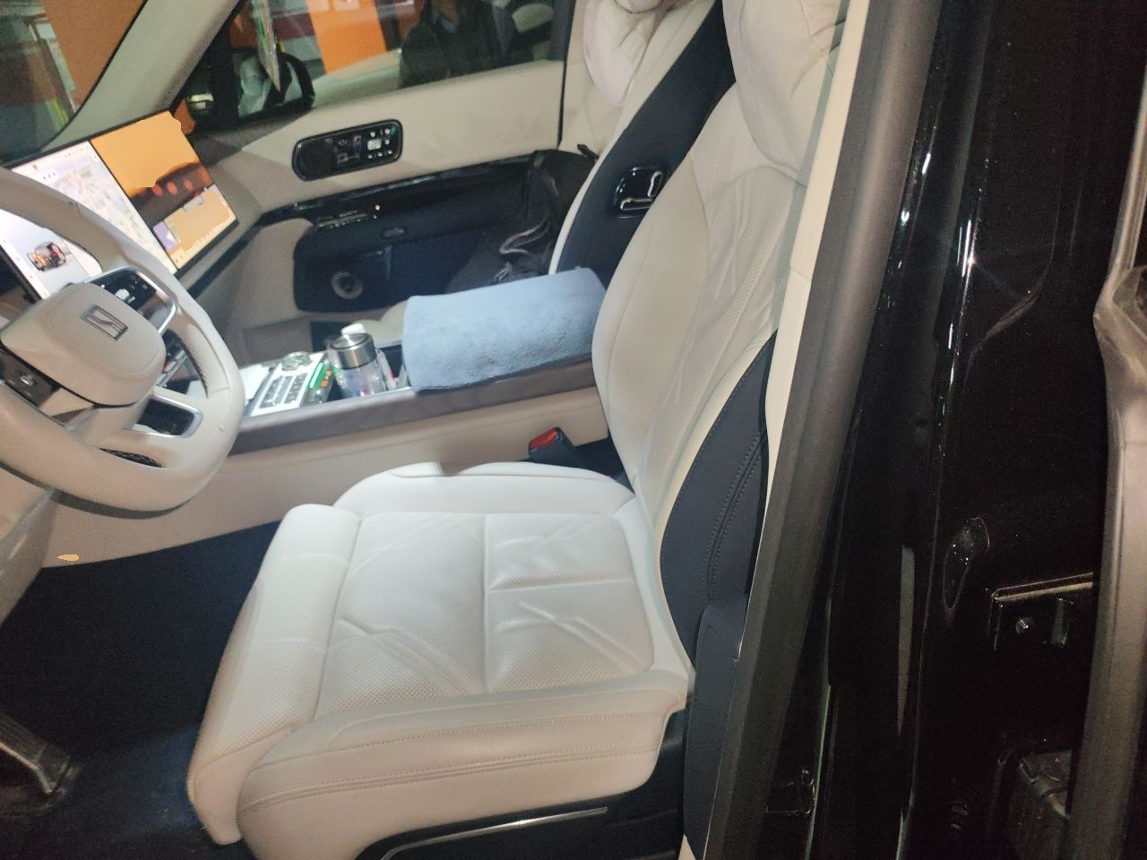Zeekr 9X 2025 Ultra Edition 70kWh — снимка 15