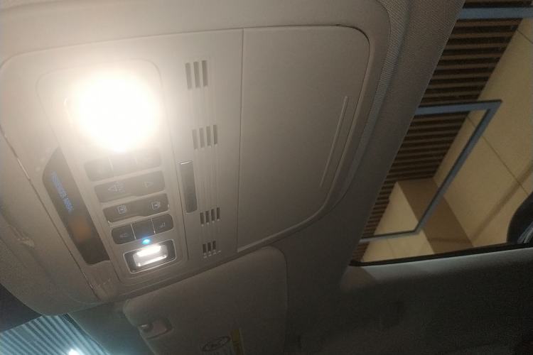 Used Ford Explorer 2020 EcoBoost 285 4x4 Titanium Edition 6 Seats