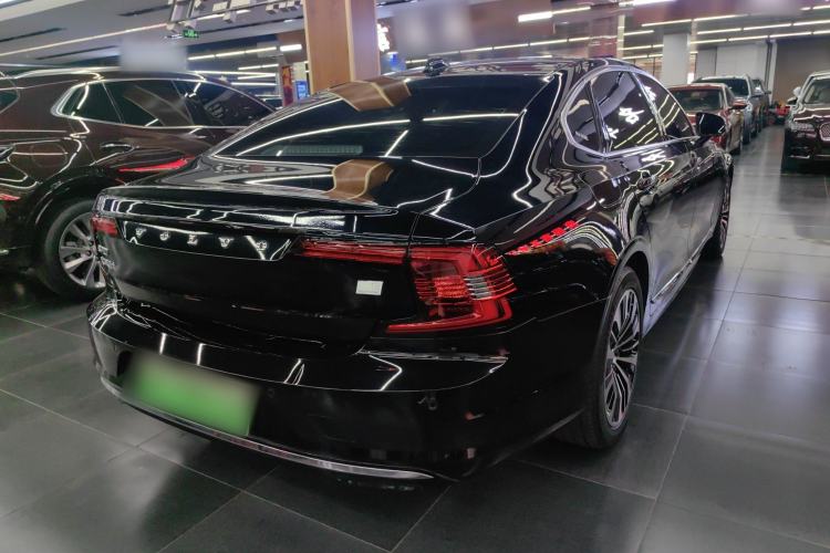 Used Volvo S90 New Energy 2024 Plug-in Hybrid Four-Wheel Drive Long-Range Zhiyi Luxury Edition
