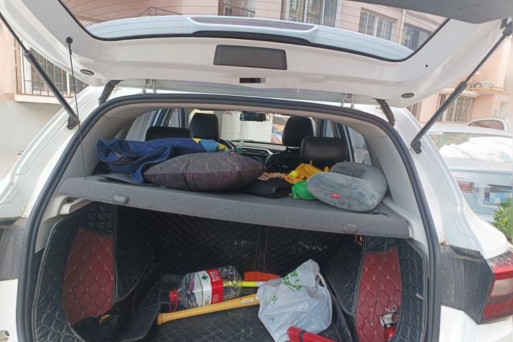 Used MG ZS 2017 16T Automatic Flagship Internet Edition Trunk