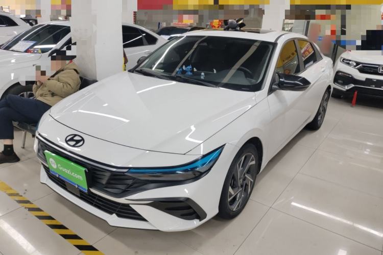 Used Hyundai Elantra 2023 1.5L CVT LUX Prestige Edition