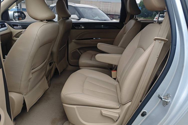 Used Baojun 730 2016 1.5L Manual Comfort Version 7 Seats China V Emission Standard