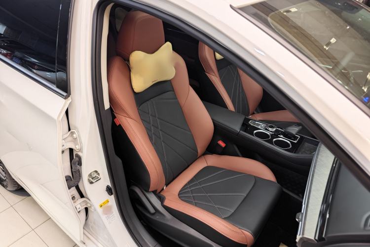 Used Changan Eado 2023 Changan Edition PLUS Blue Whale NE 1.4T GDI DCT Prestige Version
