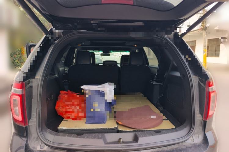 Used Ford Explorer 2013 3.5L Deluxe Model
