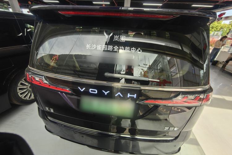 Used VOYAH Dream 2025 PHEV Four-Wheel-Drive Flagship Kunpeng Edition Rear