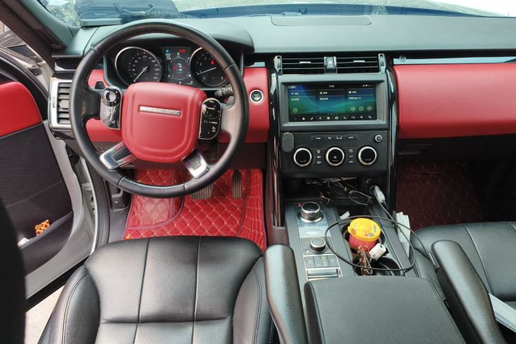 Used Land Rover Discovery 2018 2.0T SE Steering Wheel