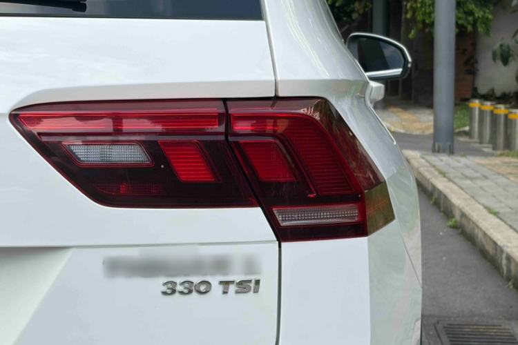 Used Volkswagen Tiguan L 2019 330TSI Automatic Two-Wheel Drive Panoramic Comfort Edition China VI Standard Exterior 3