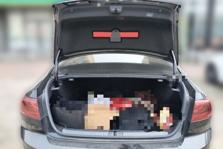 Used Volkswagen Magotan 2023 2 Million Units Commemorative Edition 330TSI DSG Luxury Version Trunk