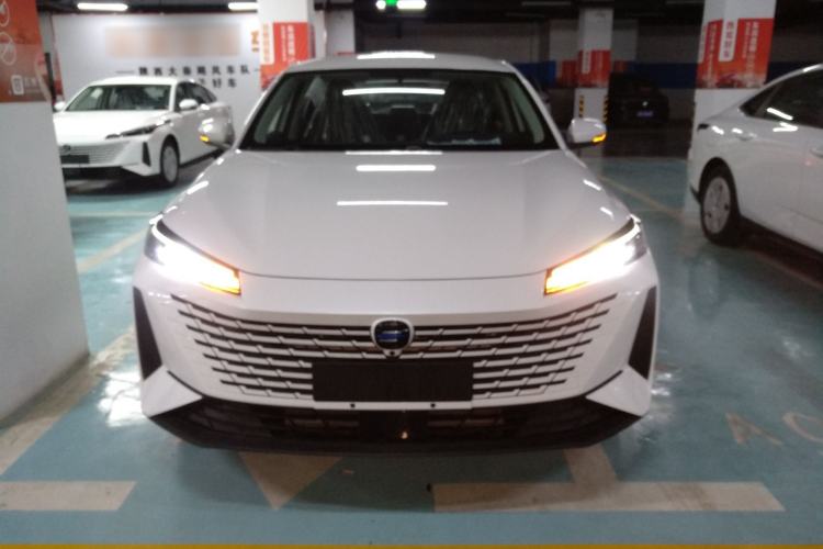 Used CHANGAN OSHAN 520 2025 Standard Edition Front